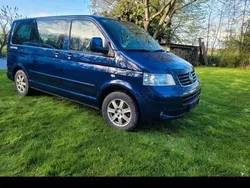 Blau Gebraucht 2009 VW T5 Van | 15.000 €
