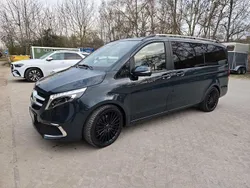 Grün Gebraucht 2020 Mercedes V300 Exclusive Van / Kleinbus | 62.000 € (Fairer Preis)