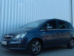 Blau Gebraucht 2006 Opel Zafira Edition Van / Kleinbus | 1.389 € (Superpreis)