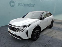 Weiß Gebraucht 2024 Peugeot e-3008 GT SUV | 51.199 € (Etwas zu teuer)
