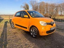 Gelb Gebraucht 2021 Renault Twingo Zen Kleinwagen | 9.500 € (Guter Preis)