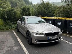 Gold Gebraucht 2010 BMW 523 Limousine | 11.000 €