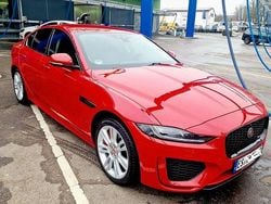 Rot Gebraucht 2019 Jaguar XE R-Dynamic Limousine | 28.000 € (Fairer Preis)