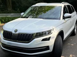 Weiß Gebraucht 2018 Skoda Kodiaq Ambition SUV | 21.250 € (Etwas zu teuer)