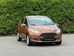 Braun Gebraucht 2014 Ford Fiesta Titanium Kleinwagen | 3.999 € (Guter Preis)