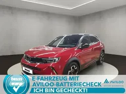 Power rot/kosmos rot Gebraucht 2022 Opel Mokka-e Ultimate SUV | 17.950 € (Fairer Preis)