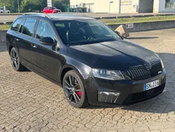 Schwarz Gebraucht 2015 Skoda Octavia RS Kombi | 9.999 € (Guter Preis)