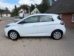 Weiß Gebraucht 2020 Renault Zoe Life Kleinwagen | 7.199 €