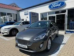 Grau Gebraucht 2017 Ford Fiesta Titanium Kleinwagen | 9.980 € (Etwas zu teuer)
