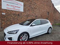 Weiß Gebraucht 2020 Ford Focus ST-Line Limousine | 16.490 € (Fairer Preis)