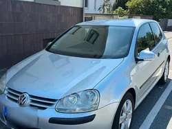 Silber Gebraucht 2005 VW Golf V Kombi | 2.600 € (Etwas zu teuer)