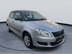 Brilliantsilber metallic Gebraucht 2011 Skoda Fabia Special Kleinwagen | 5.490 € (Fairer Preis)