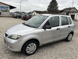 Silber Gebraucht 2004 Mazda 2 Comfort Van / Kleinbus | 1.500 € (Fairer Preis)