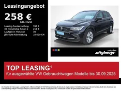 Deep black perleffekt (metallic) Gebraucht 2024 VW Tiguan Move SUV | 28.720 € (Superpreis)