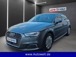 Grau Gebraucht 2018 Audi A3 Sportback e-tron Comfort Limousine | 18.990 € (Fairer Preis)