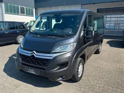 Grau Gebraucht 2019 Citroën Jumper Profi Van / Kleinbus | 16.700 € (Etwas zu teuer)