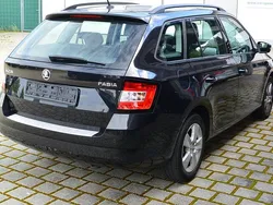 Schwarz Gebraucht 2017 Skoda Fabia Kombi | 7.480 € (Guter Preis)