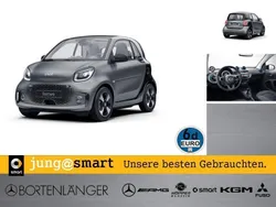 Grau Gebraucht 2024 Smart ForTwo Electric Drive Exclusive Kleinwagen | 14.998 € (Guter Preis)