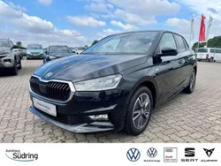 Schwarz perleffekt Gebraucht 2023 Skoda Fabia Tour Kleinwagen | 17.998 € (Fairer Preis)