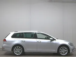Silber Gebraucht 2019 VW Golf VII Highline Kombi | 13.280 € (Superpreis)