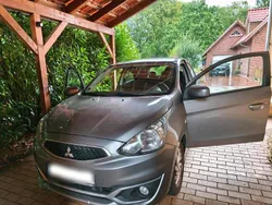 Grau Gebraucht 2016 Mitsubishi Space Star Diamant Edition Kleinwagen | 8.500 € (Fairer Preis)