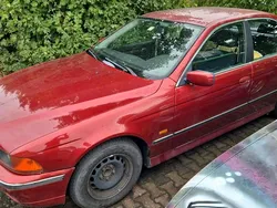 Rot Gebraucht 1999 BMW 520 Limousine | 999 € (Guter Preis)