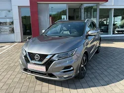 Grau (metallic) Gebraucht 2020 Nissan Qashqai Tekna SUV | 22.488 € (Etwas zu teuer)