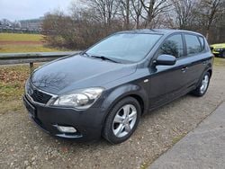 Grau Gebraucht 2011 Kia Ceed Edition 7 Kleinwagen | 4.400 € (Guter Preis)
