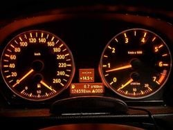 Grau Gebraucht 2005 BMW 318 Limousine | 3.800 € (Etwas zu teuer)