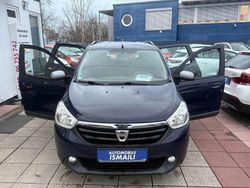 Blau marine Gebraucht 2015 Dacia Lodgy Celebration Van / Kleinbus | 5.999 € (Fairer Preis)