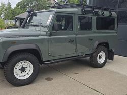 Grün Gebraucht 2014 Land Rover Defender SUV | 75.000 €