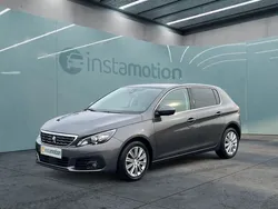 Grau Gebraucht 2021 Peugeot 308 Allure Limousine | 15.544 € (Guter Preis)