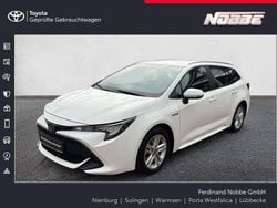 Schneeweiß Gebraucht 2021 Toyota Corolla Comfort Kombi | 19.900 € (Guter Preis)