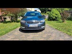 Grau Gebraucht 2015 Skoda Rapid Ambition Limousine | 6.400 € (Fairer Preis)