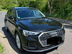 Schwarz Gebraucht 2020 Audi Q3 Basis SUV | 30.899 € (Teuer)
