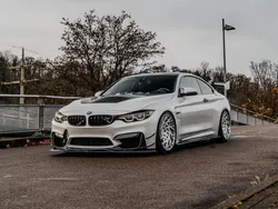 Weiß Gebraucht 2017 BMW M4 Performance Coupé | 60.000 €