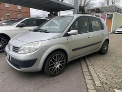 Platingrau Gebraucht 2005 Renault Scénic II Avantage Van / Kleinbus | 2.100 € (Fairer Preis)