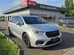 Silber Gebraucht 2024 Chrysler Pacifica SUV | 52.990 € (Teuer)