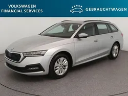 Silber Gebraucht 2023 Skoda Octavia Ambition Kombi | 22.290 € (Guter Preis)
