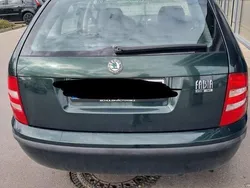 Grün Gebraucht 2010 Skoda Fabia Limousine | 2.500 €