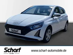 Weiss Neu 2025 Hyundai i20 Select Kleinwagen | 19.390 € (Fairer Preis)