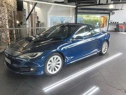 Blau Gebraucht 2016 Tesla Model S Kleinwagen | 25.000 €