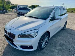 Weiß Gebraucht 2016 BMW 220 Gran Tourer Luxury Line Van / Kleinbus | 18.000 € (Fairer Preis)