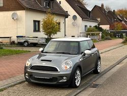Grau Gebraucht 2007 Mini Cooper S Coupé Coupé | 5.900 € (Fairer Preis)