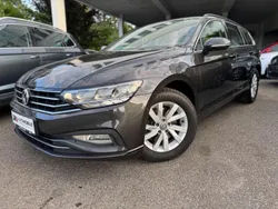 Grau Gebraucht 2020 VW Passat Business Kombi | 16.999 € (Guter Preis)