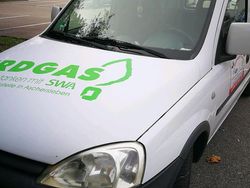 Weiß Gebraucht 2006 Opel Combo Van / Kleinbus | 1.650 € (Fairer Preis)