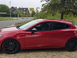Rot Gebraucht 2016 Mazda 3 Black Limited Limousine | 12.900 € (Etwas zu teuer)