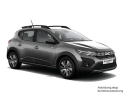 Dolomitgrau Gebraucht 2025 Dacia Sandero Expression Kleinwagen | 16.549 € (Guter Preis)