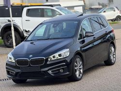 Schwarz Gebraucht 2015 BMW 218 Gran Tourer Luxury Line Van / Kleinbus | 9.950 € (Fairer Preis)