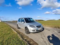 Silber Gebraucht 2007 Mazda 2 Active Limousine | 800 €